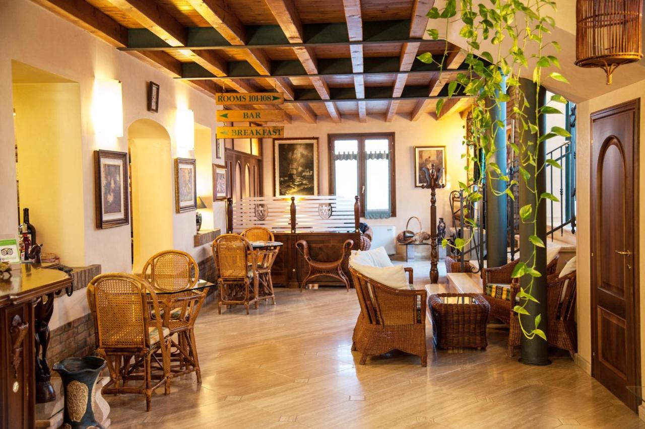 Hotel Corte Vecchia San Prospero Eksteriør billede
