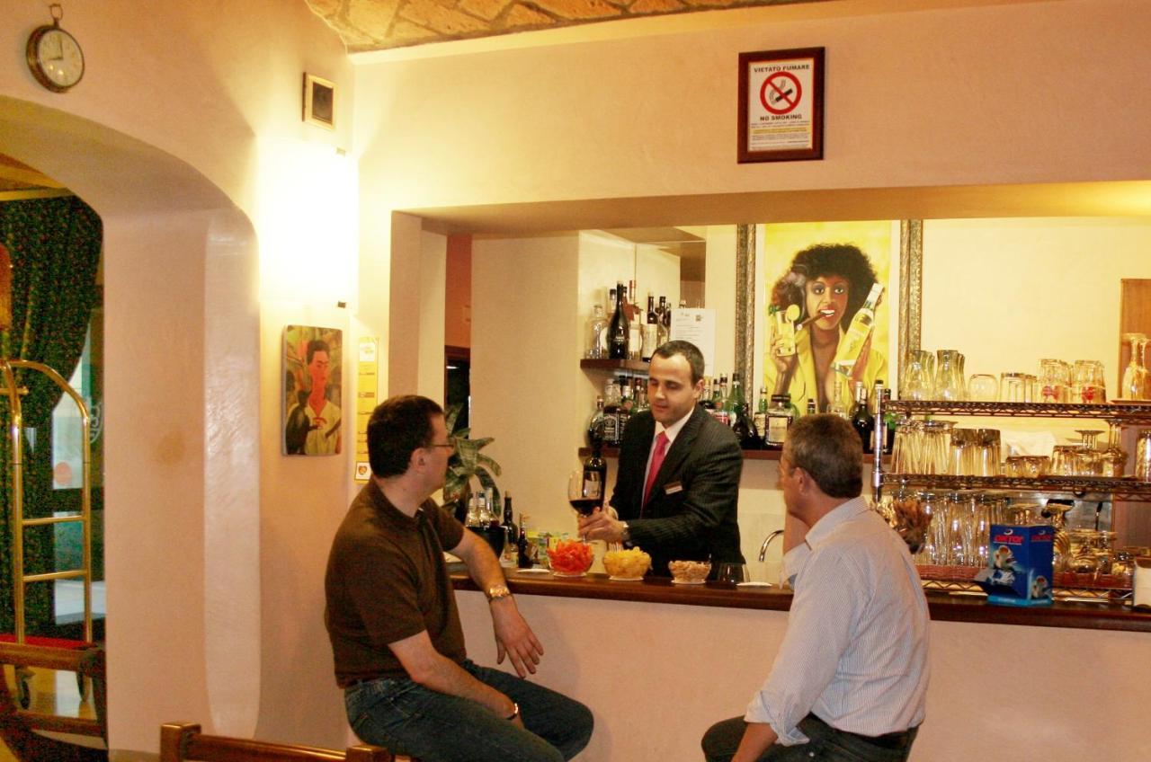 Hotel Corte Vecchia San Prospero Eksteriør billede