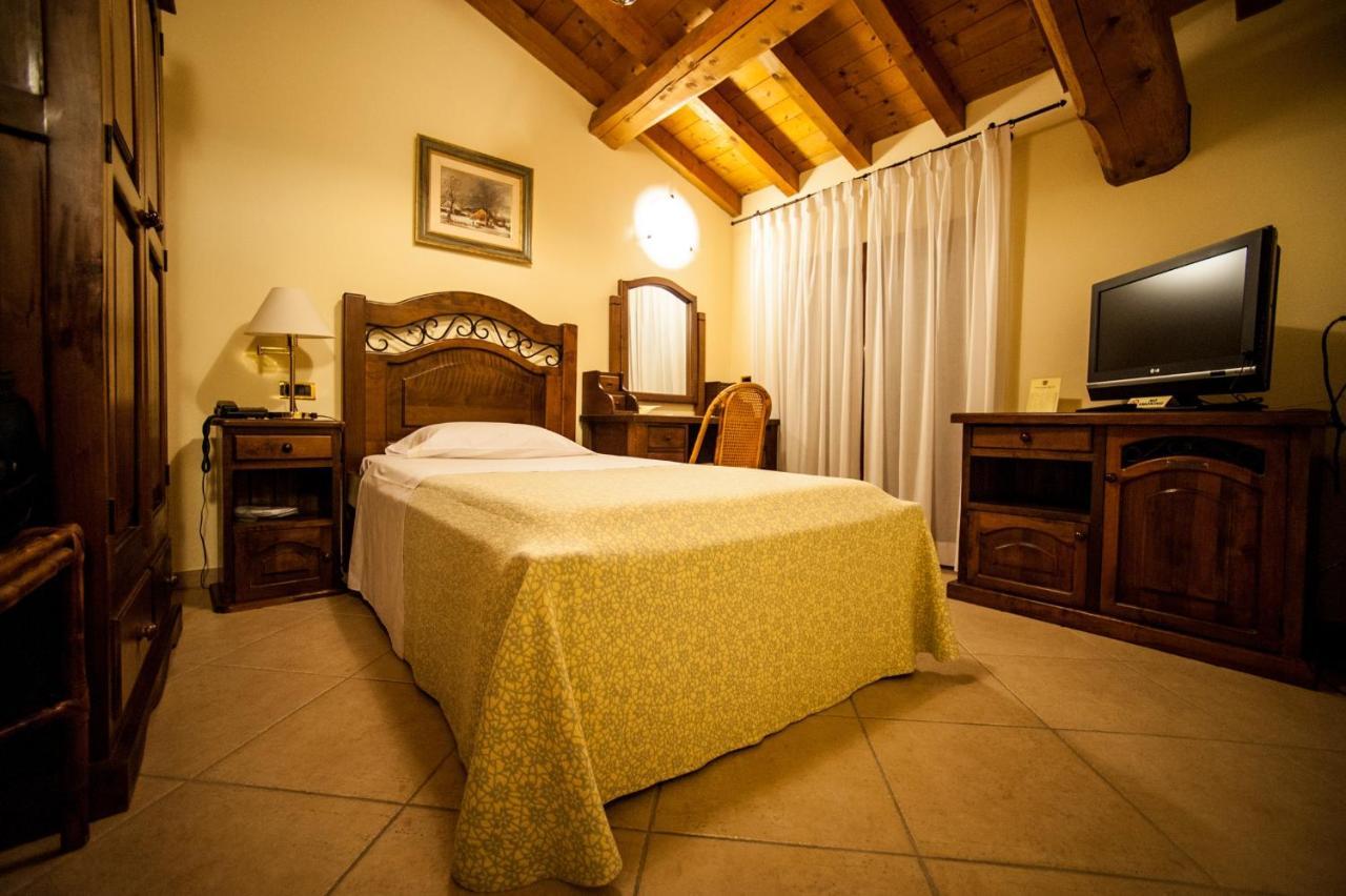 Hotel Corte Vecchia San Prospero Eksteriør billede