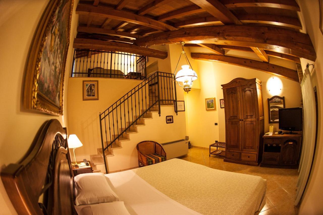 Hotel Corte Vecchia San Prospero Eksteriør billede