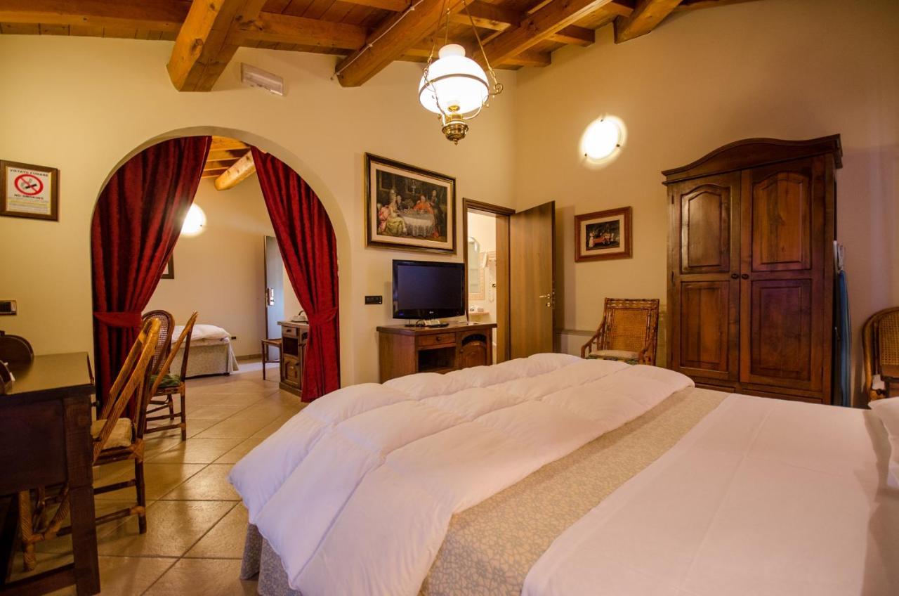 Hotel Corte Vecchia San Prospero Eksteriør billede