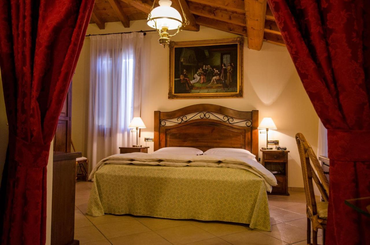 Hotel Corte Vecchia San Prospero Eksteriør billede
