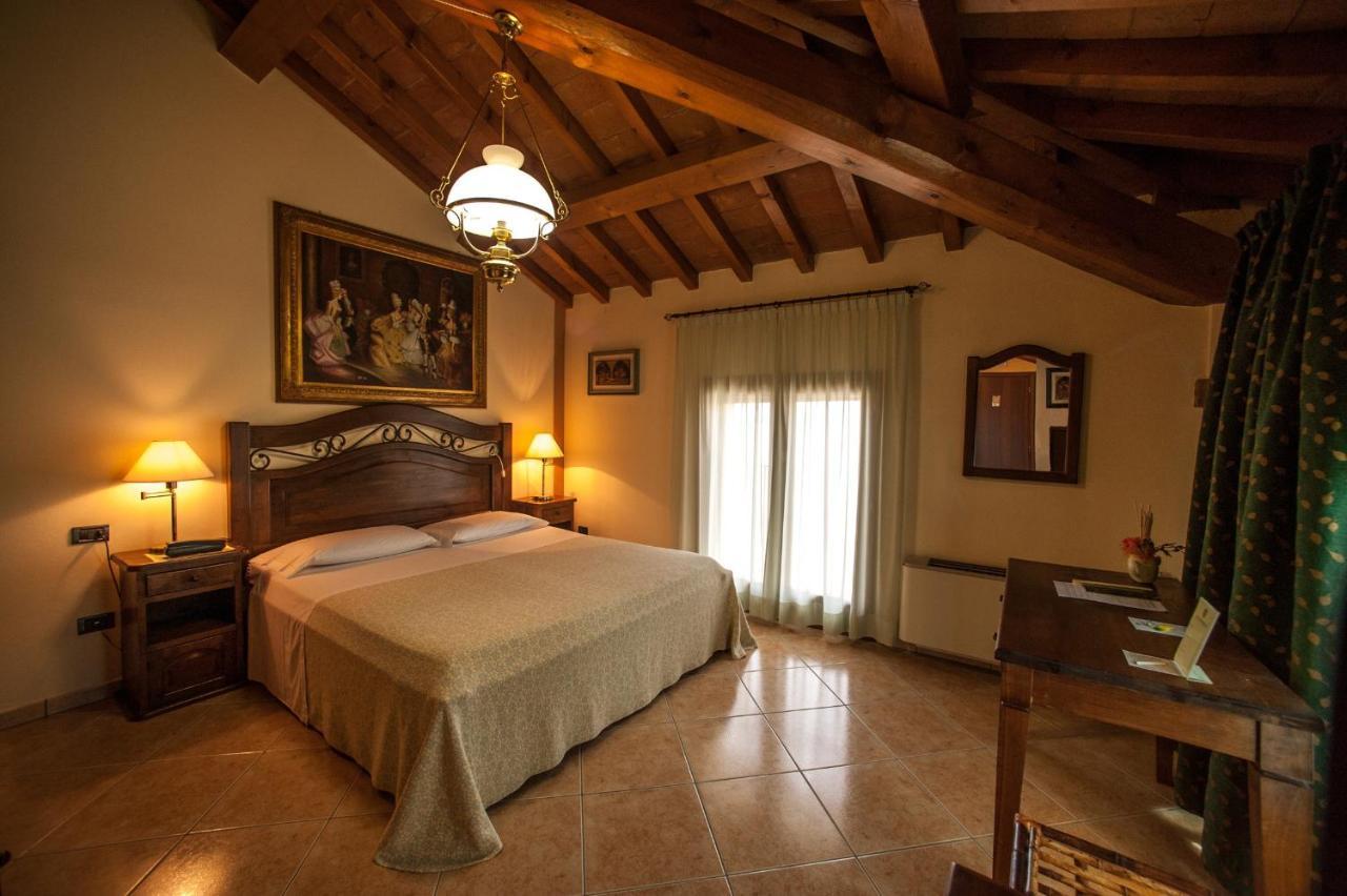 Hotel Corte Vecchia San Prospero Eksteriør billede