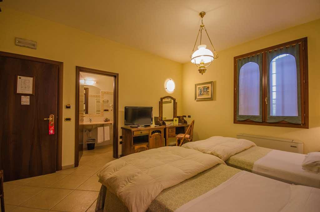 Hotel Corte Vecchia San Prospero Værelse billede