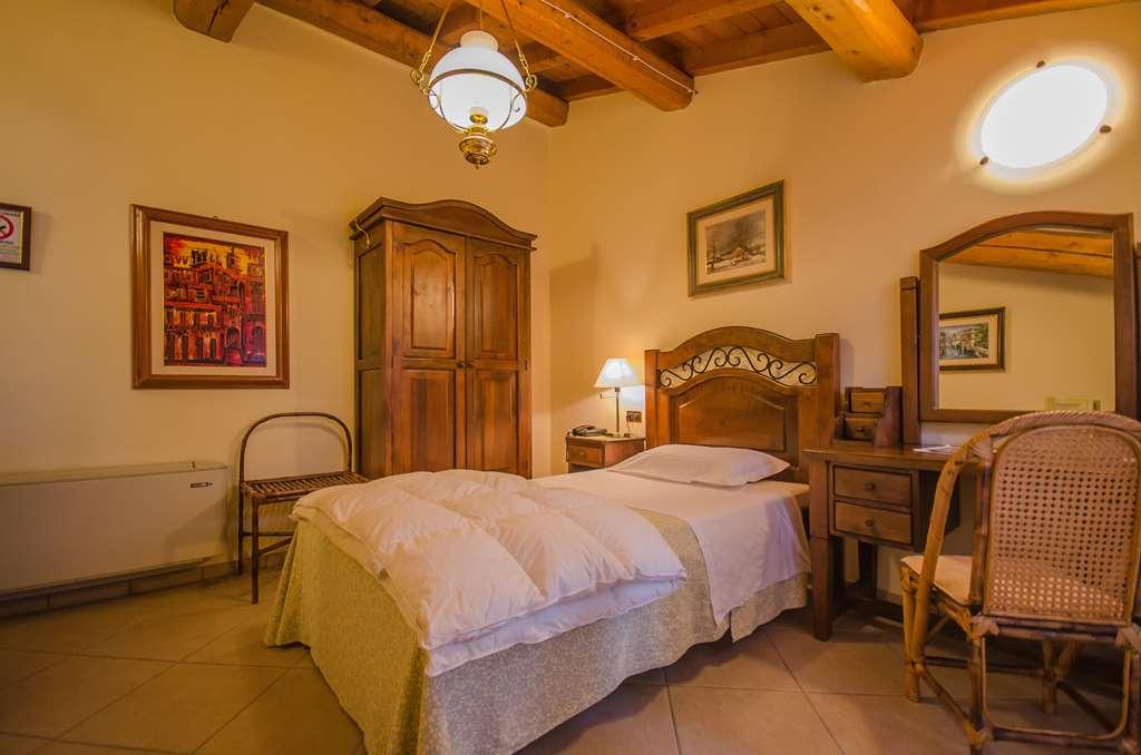 Hotel Corte Vecchia San Prospero Værelse billede